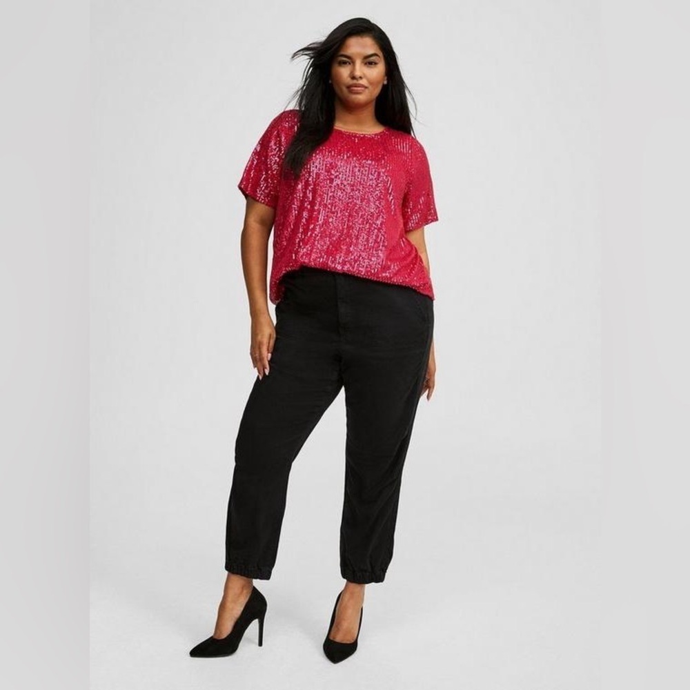Torrid Hot Pink Abbey Short Sleeve Sequin Top - Size 22/24 (3)